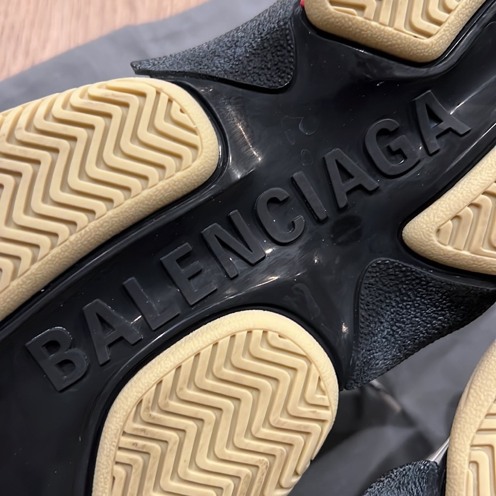 🔹BALENCIAGA TRIPLE S TRAINERS - Picture 13 of 16